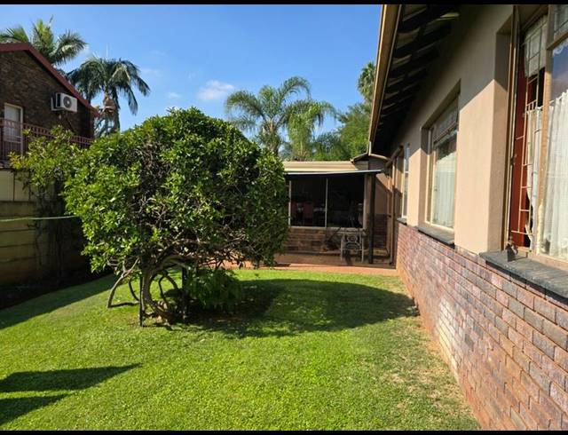 3 BEDROOM HOUSE FOR SALE IN MAGALIESKRUIN